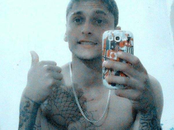 Pol&iacute;cia apreende adolescente suspeito de assassinar &#039;Lucifer&#039; a facadas