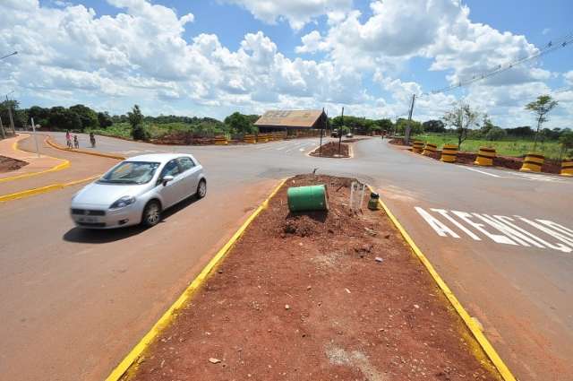 Ap&oacute;s obras, rua Ant&ocirc;nio Emilio &eacute; liberada em Dourados 