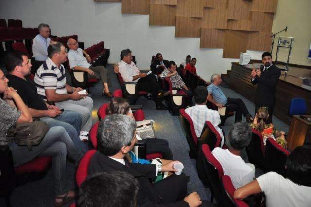 Vereadores discutem nessa quinta-feira fechamento da escola CNEC