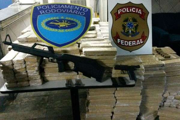 PF apreende drogas e armas e prende 7 pessoas em MS, MT, SP e RO