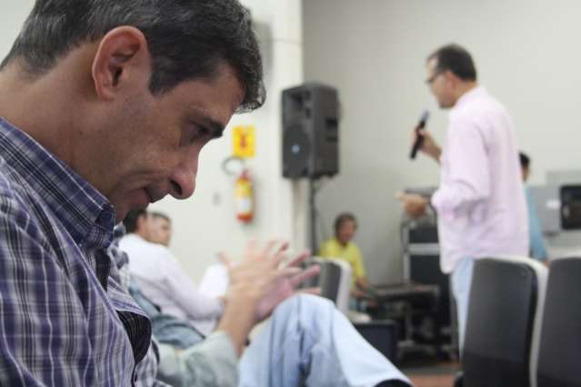 Em leil&atilde;o onde o &ldquo;c&eacute;u &eacute; o limite&rdquo;, ter&aacute; venda de &ldquo;galinha a vaca OP&rdquo;