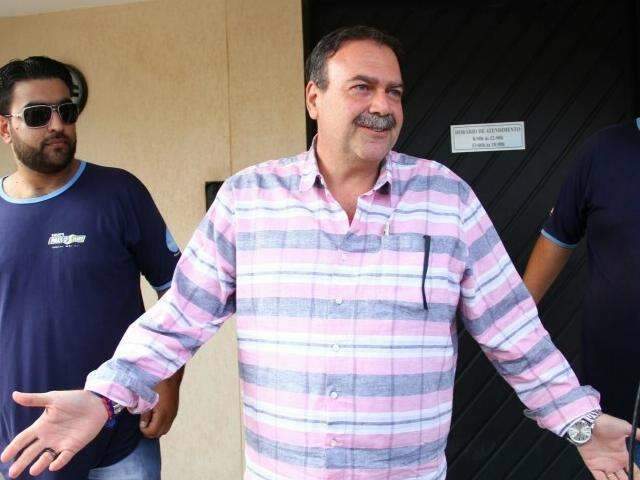 Mesmo condenado por ser fantasma, vereador assumir&aacute; cargo em 2017