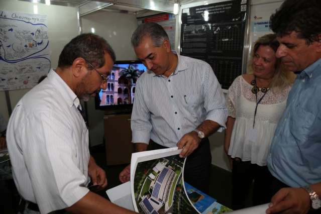 Governador lan&ccedil;a editais durante Semana de Ci&ecirc;ncia e Tecnologia