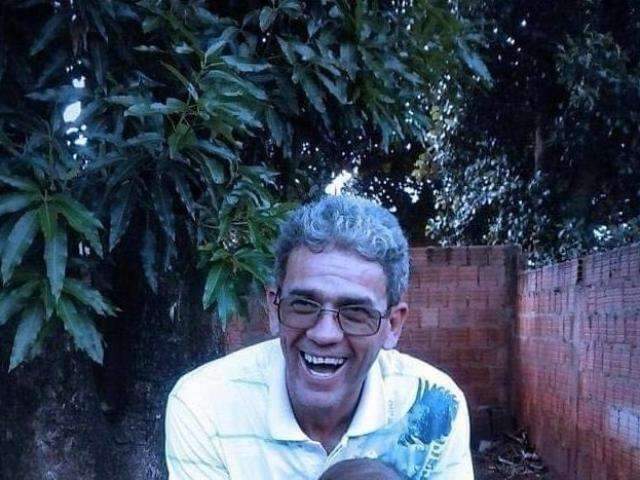 Homem morre em unidade de sa&uacute;de ap&oacute;s ser atropelado e motorista foge