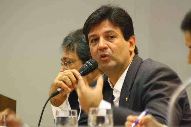 Mandetta diz que munic&iacute;pio n&atilde;o tem obriga&ccedil;&atilde;o de fiscalizar hospitais