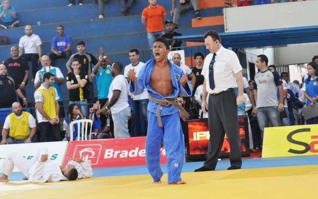 Campeonato brasileiro de jud&ocirc; sub-18 termina hoje na Capital