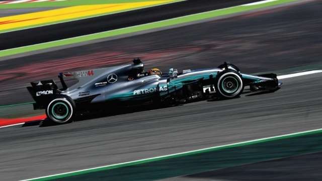 Hamilton supera Vettel e vai largar na frente no GP da Espanha neste domingo