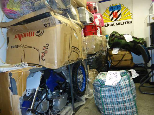  Em um m&ecirc;s, PM apreende uma tonelada de contrabando na rodovi&aacute;ria da Capital