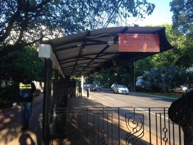 Motoristas fazem greve e popula&ccedil;&atilde;o deve ficar sem transporte durante o dia
