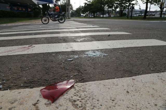 Motociclista morre e gestante de 14 anos perde o beb&ecirc; ao furar sinal