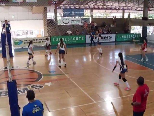 AABB vence UCDB e fatura t&iacute;tulo feminino de torneio de v&ocirc;lei  