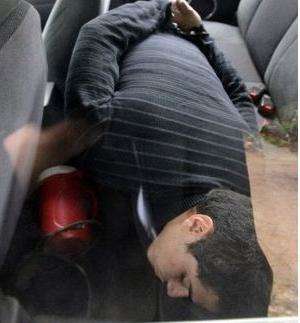 Pol&iacute;cia paraguaia prende jovem suspeito de matar ex-prefeito