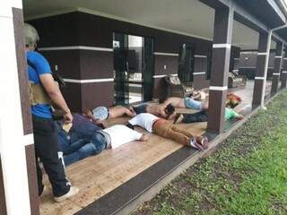 Bandidos do Comando Vermelho presos hoje em Bella Vista (Foto: Divulgação)