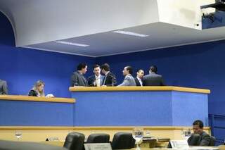 Vereadores, durante sessão ordinária na Casa de Leis (Foto: Izaías Medeiros/CMCG)
