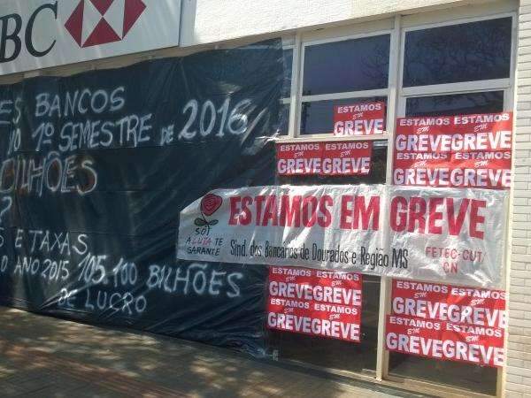 Greve de banc&aacute;rios fecha 54 ag&ecirc;ncias e atinge moradores de 13 cidades