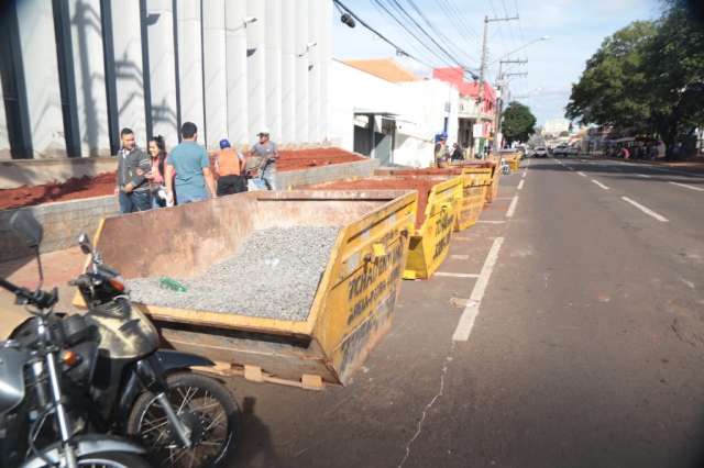 P&uacute;blicas e privadas, grandes obras incomodam a rotina da cidade 