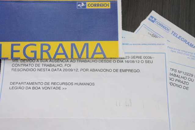 Ela perdeu o emprego para a droga e luta, sozinha, para se reerguer