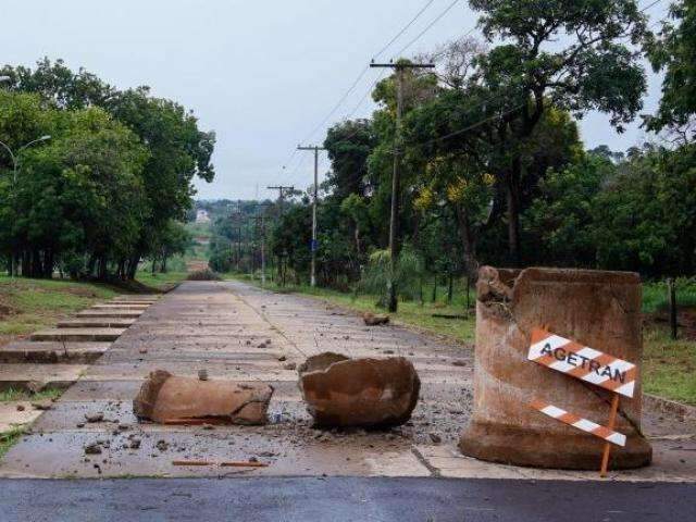 Parada h&aacute; 4 anos, obra ser&aacute; retomada no prologamento da Avenida Rita Vieira