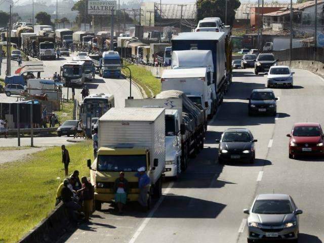 Caixa oferece cr&eacute;dito a caminhoneiros e juros podem ser de 2,29%