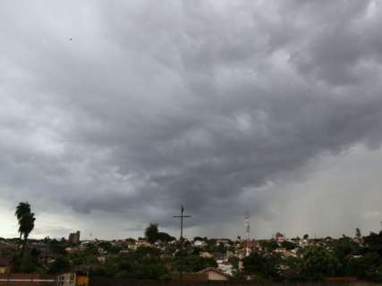Campo Grande foi a quinta cidade do País em que mais choveu na terça