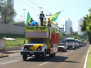 Movimento Reaja Brasil espera levar 120 pessoas até Brasília (Foto: Fernando Antunes)