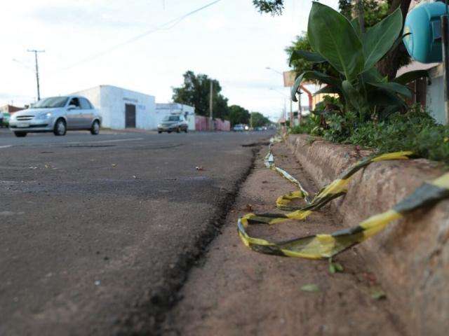  Homem invade pista e morre ap&oacute;s ser atropelado por carro na Nhanh&aacute;