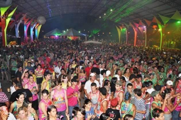 Prefeituras cortam gastos e at&eacute; riscam carnaval de calend&aacute;rio em MS