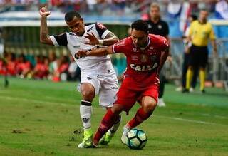 Os gols do Tricolor foram marcados por Edigar Junio, enquanto Robinho fez os dois do Galo (Foto: Marcelo Malaquias/EC Bahia)