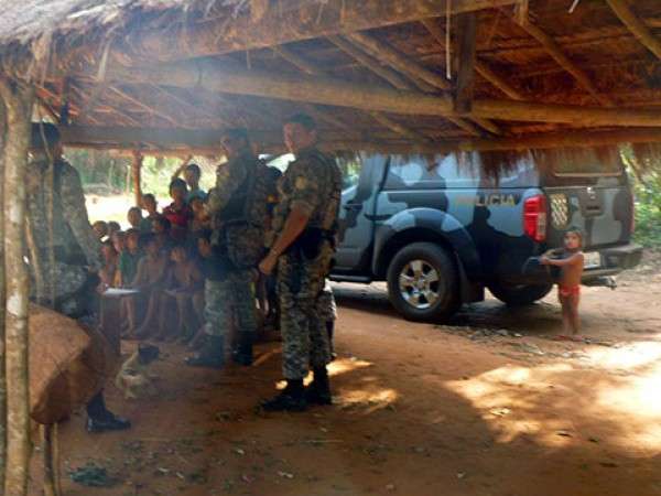 For&ccedil;a Nacional faz opera&ccedil;&atilde;o em &aacute;rea de conflito entre &iacute;ndios e fazendeiros