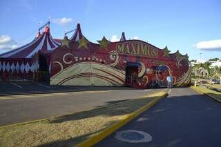 Circo estreia espetáculo nesta sexta-feira. (Foto: Adriel Mattos)