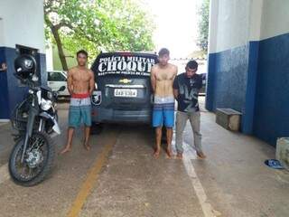 Três envolvidos em roubos de carros na Depac Piratininga (Foto: Divulgação/ PM)
