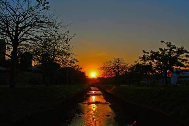 Sexta-feira amanhece com temperatura amena e dia ser&aacute; quente na Capital