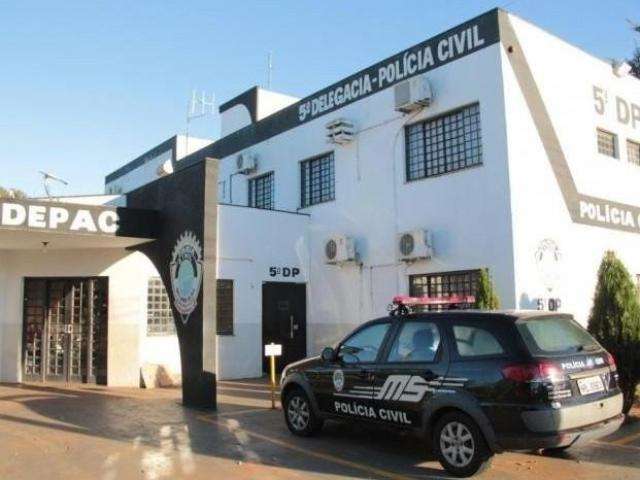 Homem &eacute; espancado pelos irm&atilde;os ao se recusar a emprestar carro para assaltos 