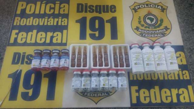 Passageiro &eacute; preso com anabolizantes em &ocirc;nibus na BR-163