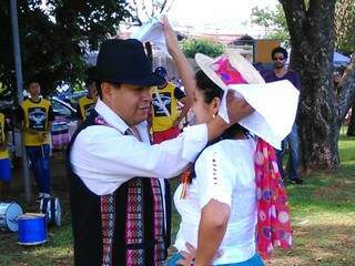 Grupo T&#039;ikay apresentará danças bolivianas (Foto: Ricardo Campos Jr.)