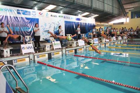 Com 236 clubes inscritos, Rádio Clube vence campeonato de natação