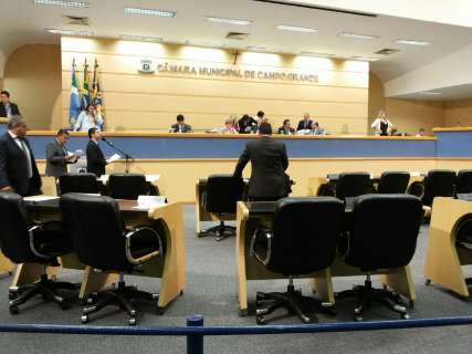Prefeitura informa à Câmara contratos de R$ 91 milhões para tapa-buraco