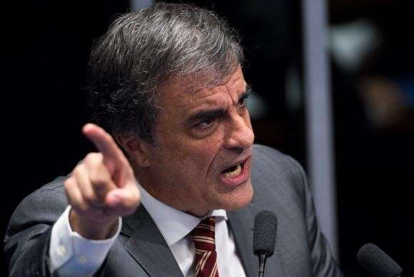 Defesa de Dilma pede anula&ccedil;&atilde;o do impeachment no Supremo Tribunal Federal