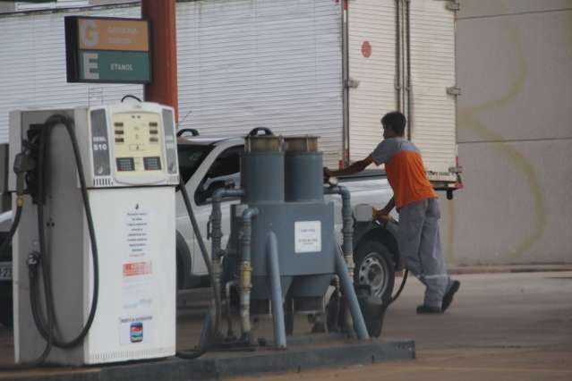 Posto sobrevive &agrave; onda de viol&ecirc;ncia e conta mais de 40 roubos e at&eacute; morte