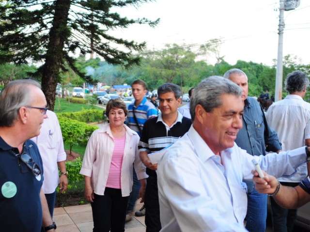 Andr&eacute; diz que vota&ccedil;&atilde;o de Reinaldo Azambuja surpreendeu