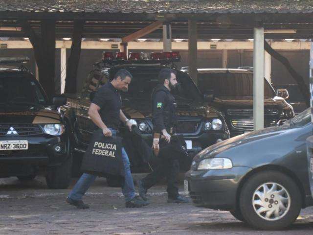 Alvo da PF, vereador que distribu&iacute;a cigarros no Nordeste segue foragido