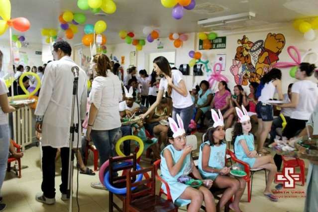 Santa Casa presenteia pacientes e volunt&aacute;rios com ovos de chocolate