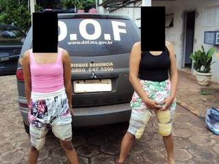 Mulheres foram presas na rodovia transportando drogas amarradas nas próprias pernas (Foto: Divulgação)