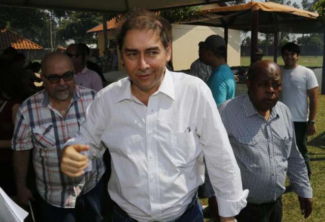 Bernal diz que recurso &eacute; insuficiente e atrasa in&iacute;cio da opera&ccedil;&atilde;o tapa-buraco