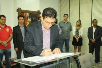 Prefeito libera e videomonitoramento deve funcionar at&eacute; mar&ccedil;o de 2015