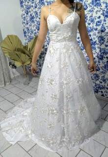 Ap&oacute;s den&uacute;ncias de estelionato, 100 vestidos de noiva s&atilde;o apreendidos