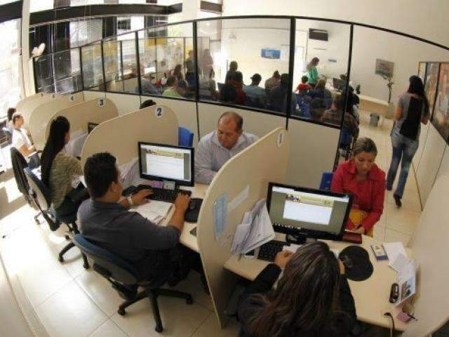 &#039;Queda de bra&ccedil;o&#039; faz atendimento na Casa do Trabalhador seguir suspenso