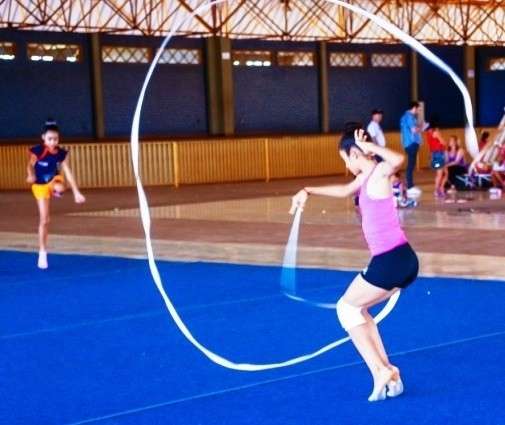 Inscri&ccedil;&otilde;es para projeto que oferece gin&aacute;stica r&iacute;tmica de gra&ccedil;a continuam abertas