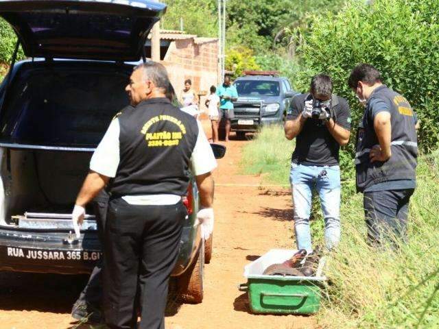 Alem&atilde;ozinho foi morto a facadas antes de ter corpo jogado em matagal