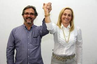 Dr. Felipe foi eleito prefeito de Chapadão do Sul, ao lado da vice Elisa Buschamnn (Foto: Jovem Sul News)